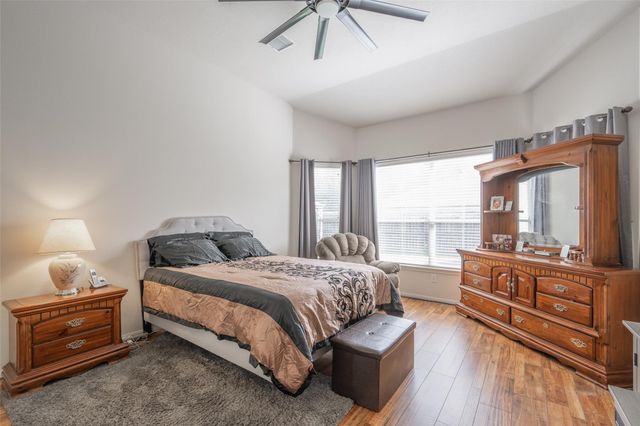 17718 Barker Bluff Lane, Cypress, TX 77433