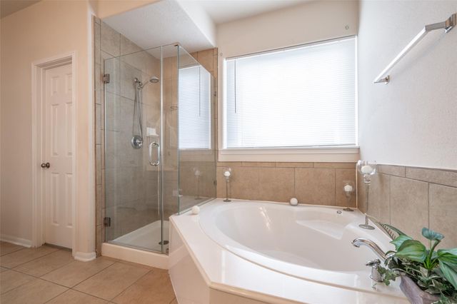 17718 Barker Bluff Lane, Cypress, TX 77433