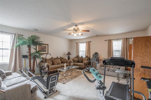 17718 Barker Bluff Lane, Cypress, TX 77433