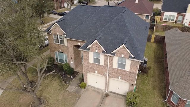 17718 Barker Bluff Lane, Cypress, TX 77433