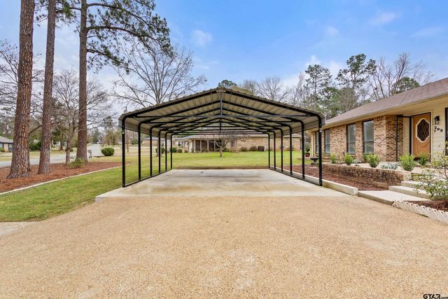 208 Treetop Lane, Hideaway, TX 75771