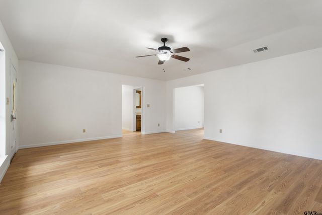 208 Treetop Lane, Hideaway, TX 75771