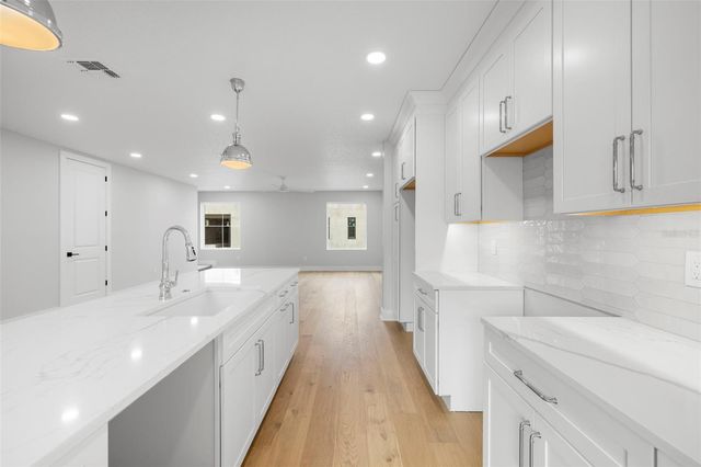 4208 W CARMEN STREET B, Tampa, FL 33609