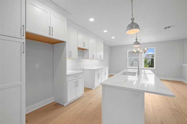 4208 W CARMEN STREET B, Tampa, FL 33609