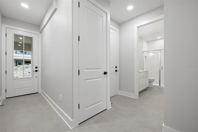 4208 W CARMEN STREET B, Tampa, FL 33609