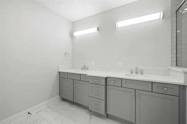 4208 W CARMEN STREET B, Tampa, FL 33609