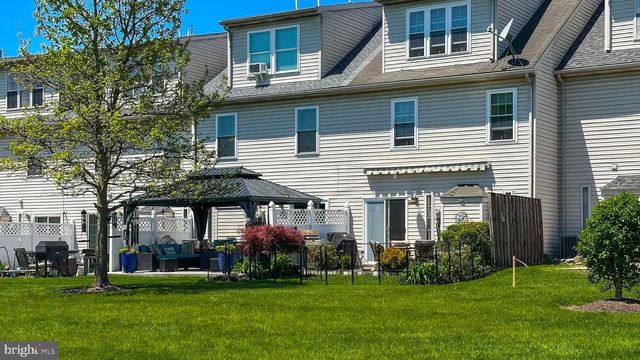 37 GROUSE DR, Denver, PA 17517