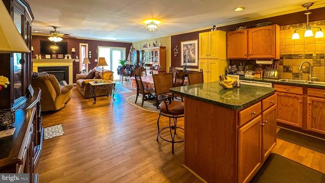37 GROUSE DR, Denver, PA 17517