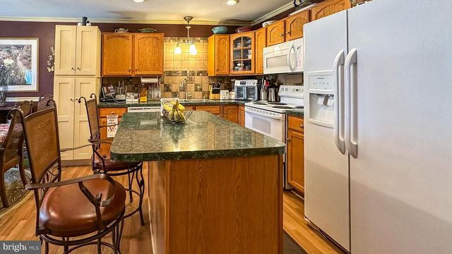 37 GROUSE DR, Denver, PA 17517