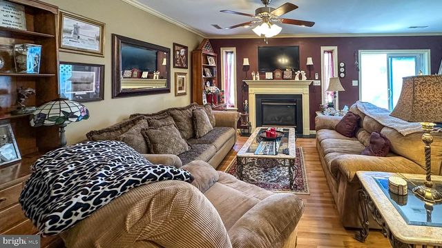 37 GROUSE DR, Denver, PA 17517