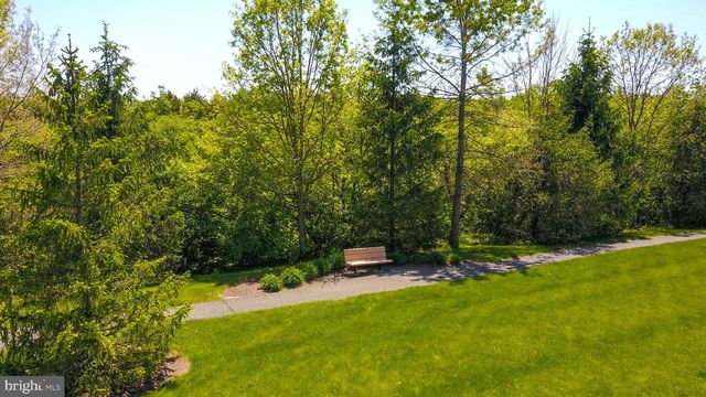 37 GROUSE DR, Denver, PA 17517