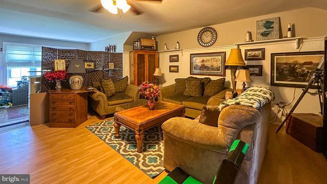 37 GROUSE DR, Denver, PA 17517