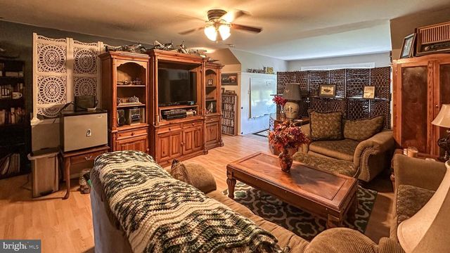 37 GROUSE DR, Denver, PA 17517