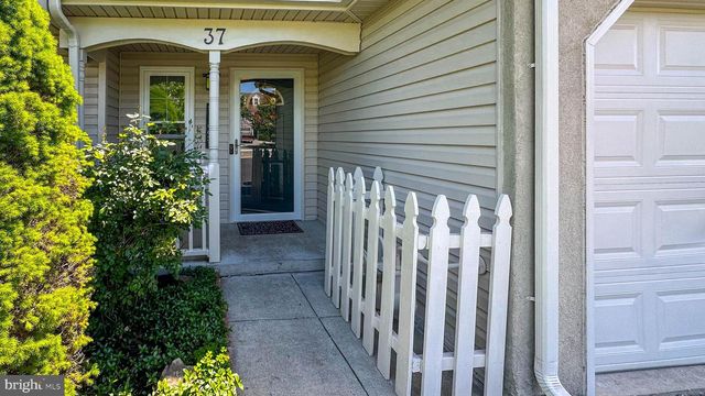 37 GROUSE DR, Denver, PA 17517