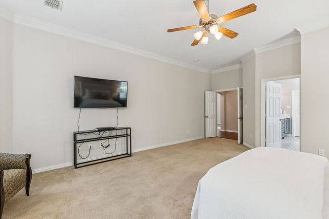 8904 Meadowknoll Drive, Dallas, TX 75243