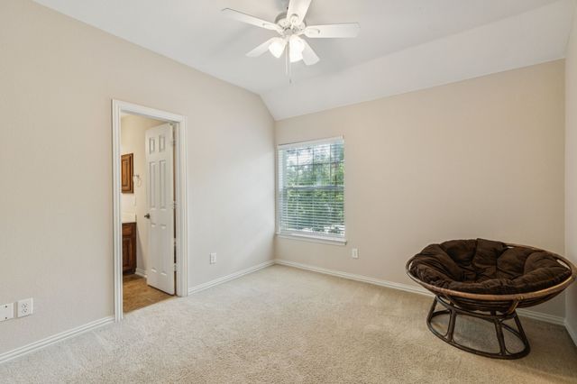 8904 Meadowknoll Drive, Dallas, TX 75243