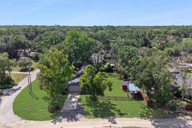 25911 ABERDOVEY AVENUE, Sorrento, FL 32776