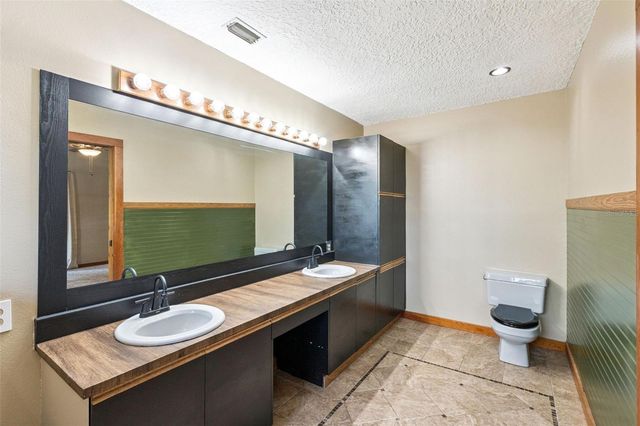 25911 ABERDOVEY AVENUE, Sorrento, FL 32776