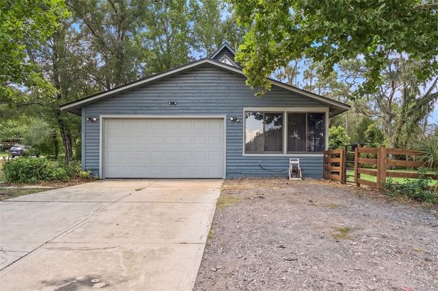 25911 ABERDOVEY AVENUE, Sorrento, FL 32776