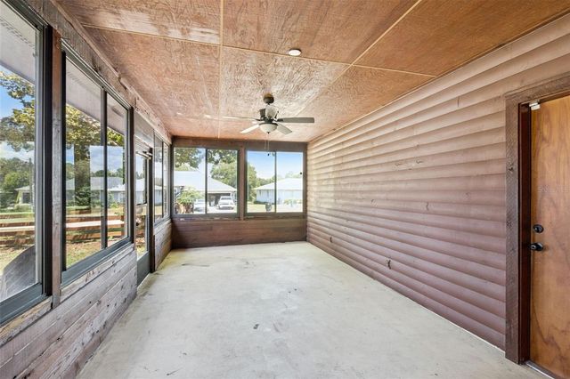 25911 ABERDOVEY AVENUE, Sorrento, FL 32776