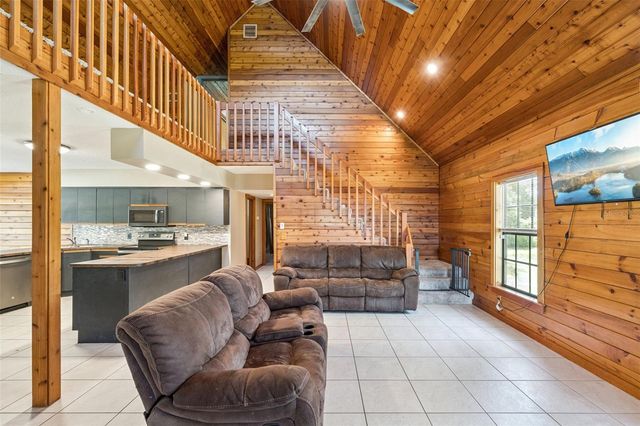 25911 ABERDOVEY AVENUE, Sorrento, FL 32776
