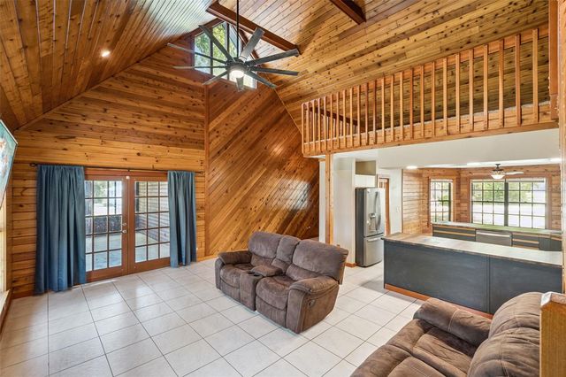 25911 ABERDOVEY AVENUE, Sorrento, FL 32776