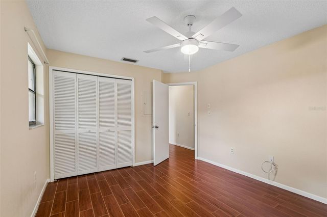 2814 HAMMOCK COURT 2814, Clearwater, FL 33761