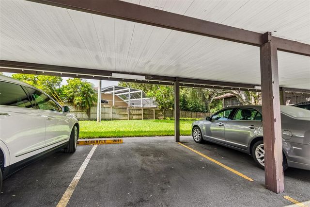 2814 HAMMOCK COURT 2814, Clearwater, FL 33761