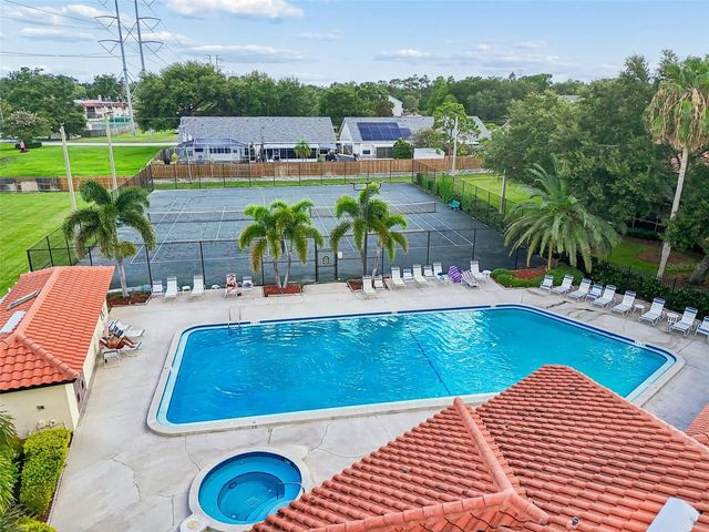 2814 HAMMOCK COURT 2814, Clearwater, FL 33761