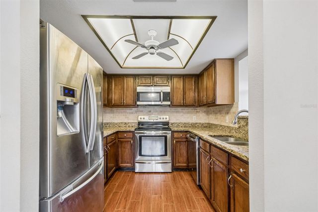 2814 HAMMOCK COURT 2814, Clearwater, FL 33761