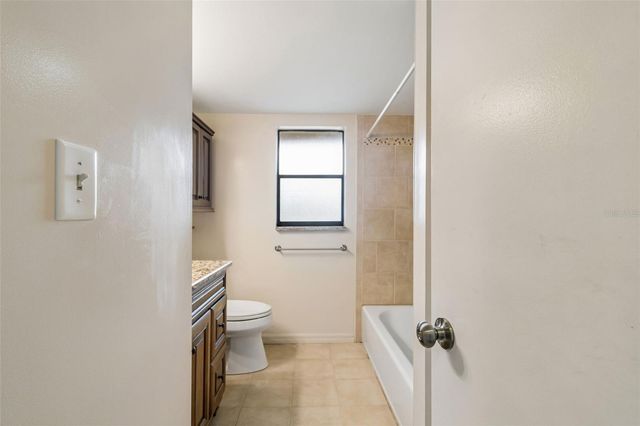2814 HAMMOCK COURT 2814, Clearwater, FL 33761