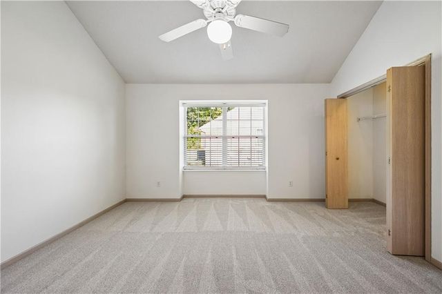 5542 NW Moonlight Meadow Drive, Lee's Summit, MO 64064