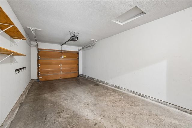 5542 NW Moonlight Meadow Drive, Lee's Summit, MO 64064