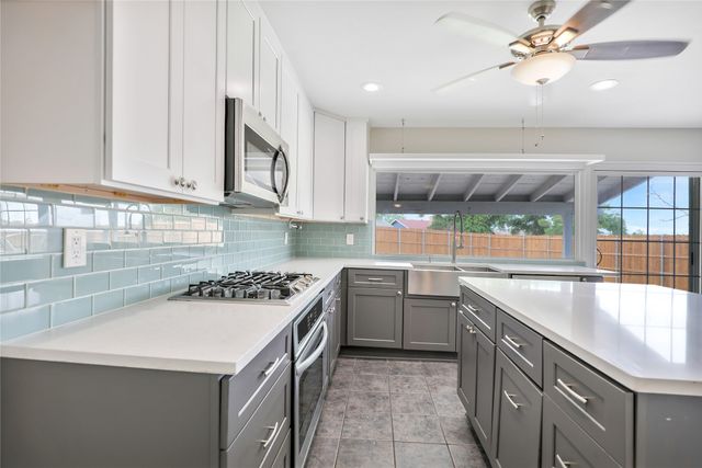 3107 Windsor Road, Carrollton, TX 75007