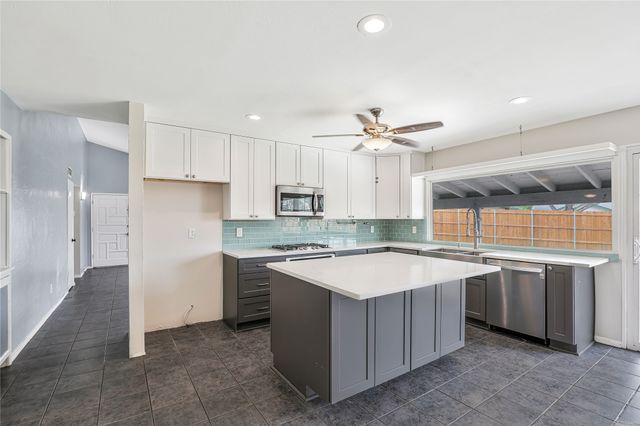 3107 Windsor Road, Carrollton, TX 75007