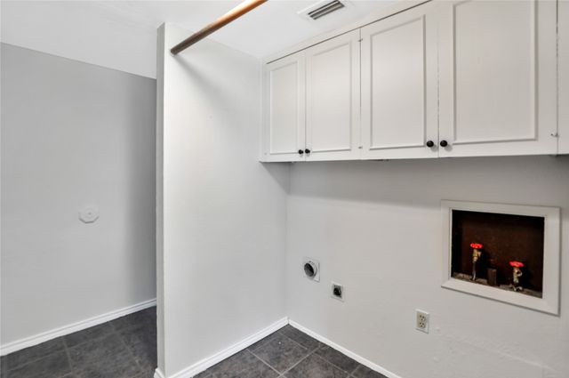 3107 Windsor Road, Carrollton, TX 75007