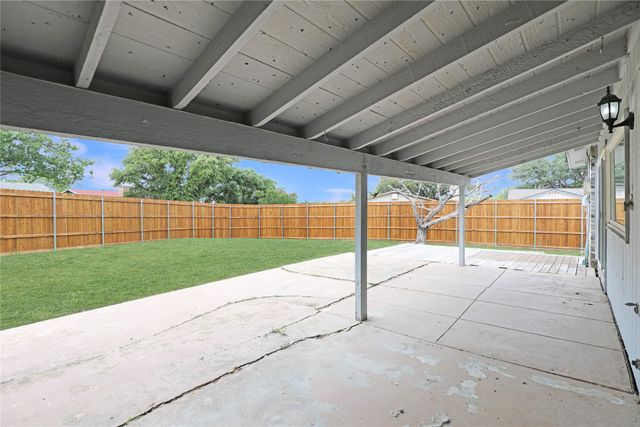 3107 Windsor Road, Carrollton, TX 75007