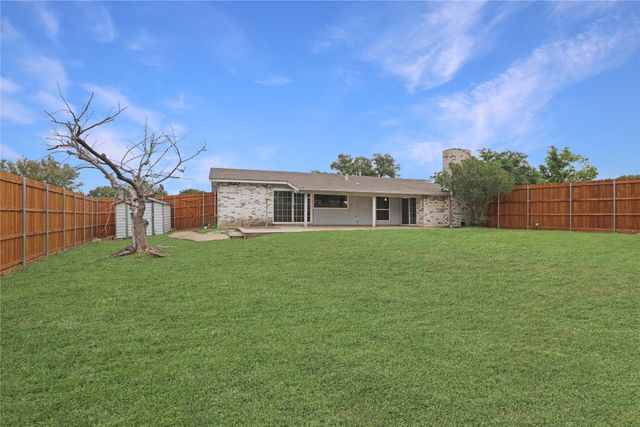 3107 Windsor Road, Carrollton, TX 75007