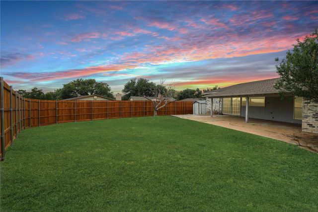 3107 Windsor Road, Carrollton, TX 75007