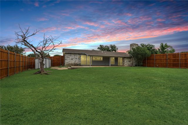 3107 Windsor Road, Carrollton, TX 75007