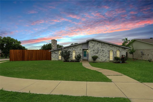 3107 Windsor Road, Carrollton, TX 75007