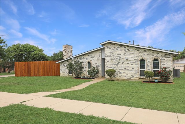 3107 Windsor Road, Carrollton, TX 75007
