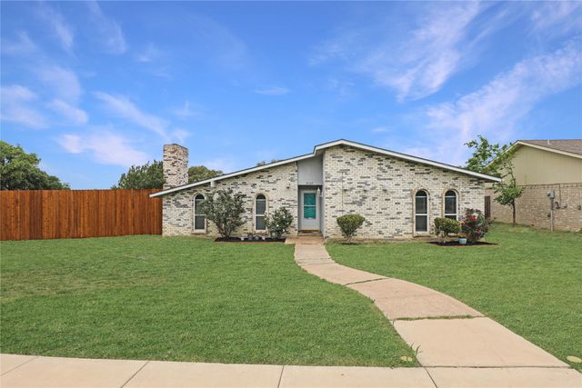 3107 Windsor Road, Carrollton, TX 75007