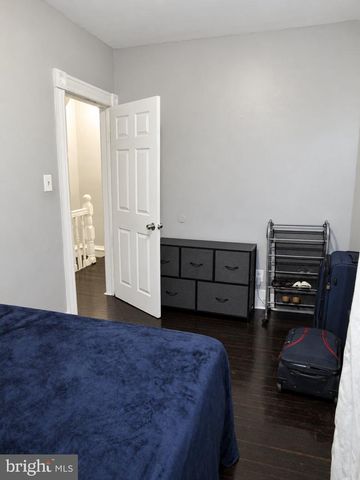 34 W END AVE, Trenton, NJ 08618