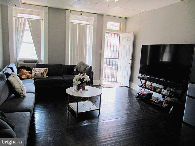 34 W END AVE, Trenton, NJ 08618