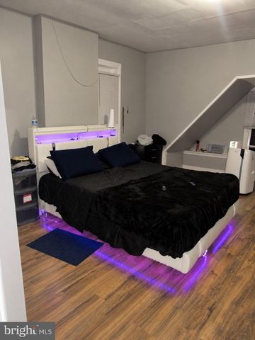 34 W END AVE, Trenton, NJ 08618