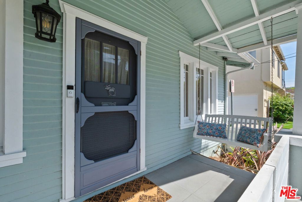 2213 Arizona Avenue, Santa Monica, CA 90404 — photo 2