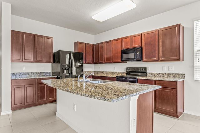 8959 INDIGO TRAIL LOOP, Riverview, FL 33578