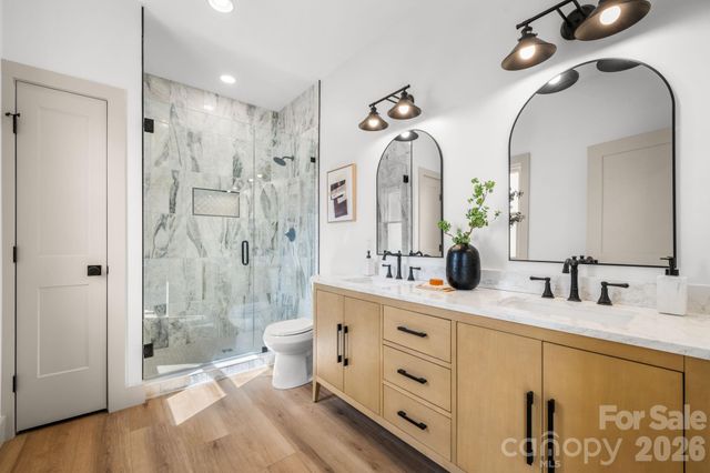 2119 24th Street Lane SE, Hickory, NC 28602