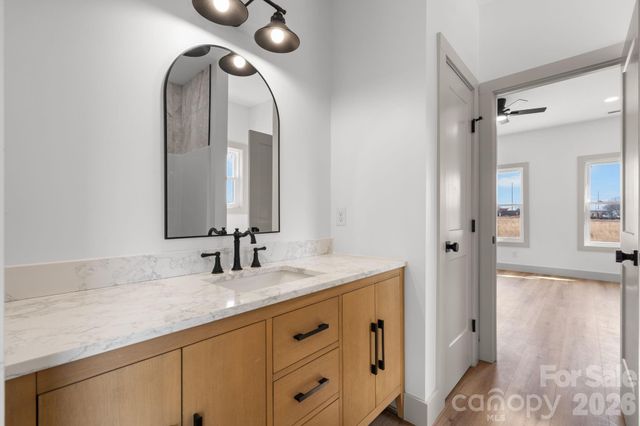 2119 24th Street Lane SE, Hickory, NC 28602